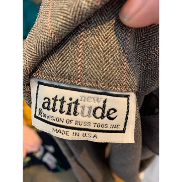 New Attitude Tweed Skirt Blazer 2 Pc Suit Gray w Pink Pinstripes Sz 30 In Waist - Picture 7 of 8